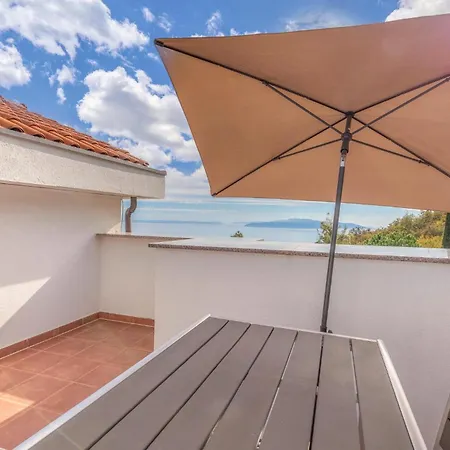 Holiday home In With Kitchen