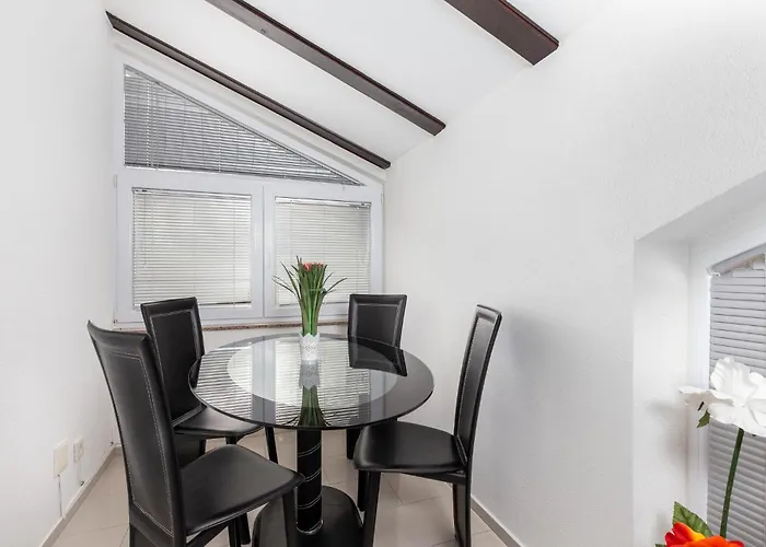 3 Bedroom In Prázdninový dům Veprinac