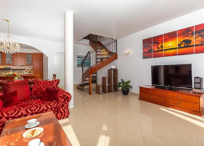 3 Bedroom In *